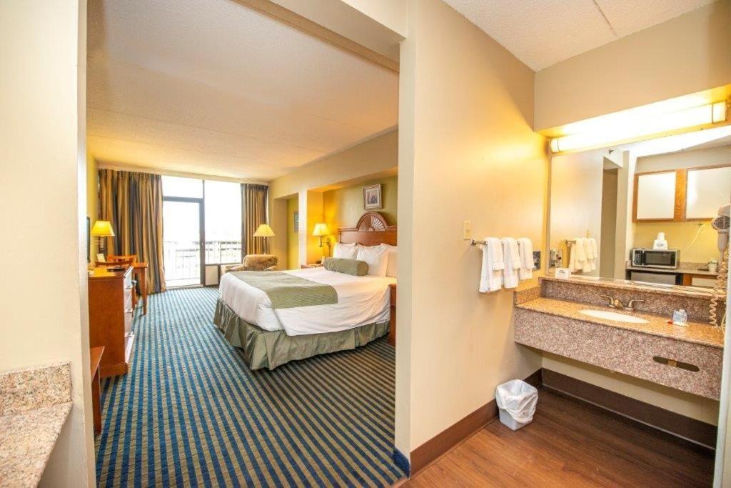 Hotel Days By Wyndham Virginia At The Virginia Beach