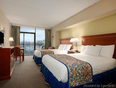 Days By Wyndham Virginia At The 2* Virginia Beach