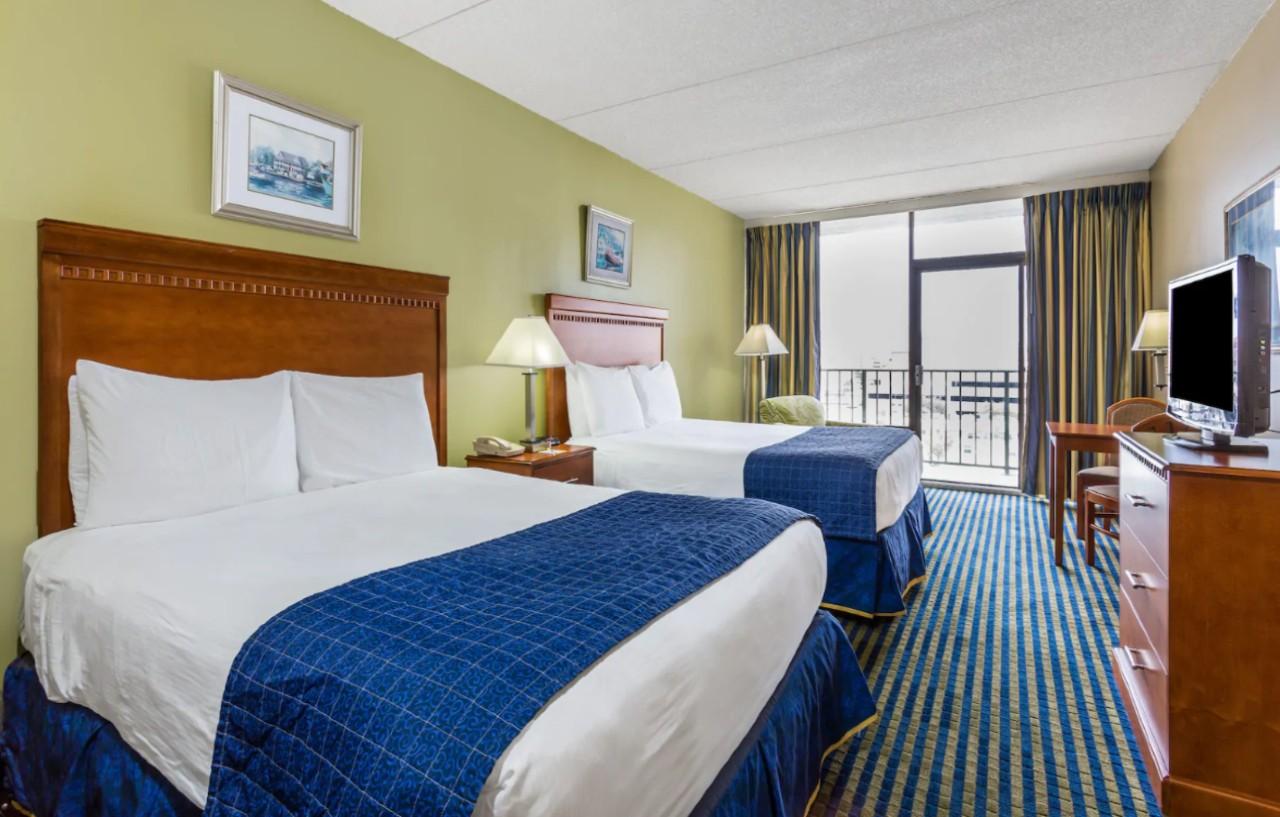 Days By Wyndham At The Beach Hotel Virginia Beach