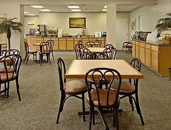 Days Inn By Wyndham Virginia Beach At The Beach 